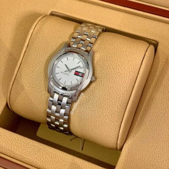 Gucci Model 5500 Ladies White Dial - Stainless Steel on Bracelet - Picture 1 of 1